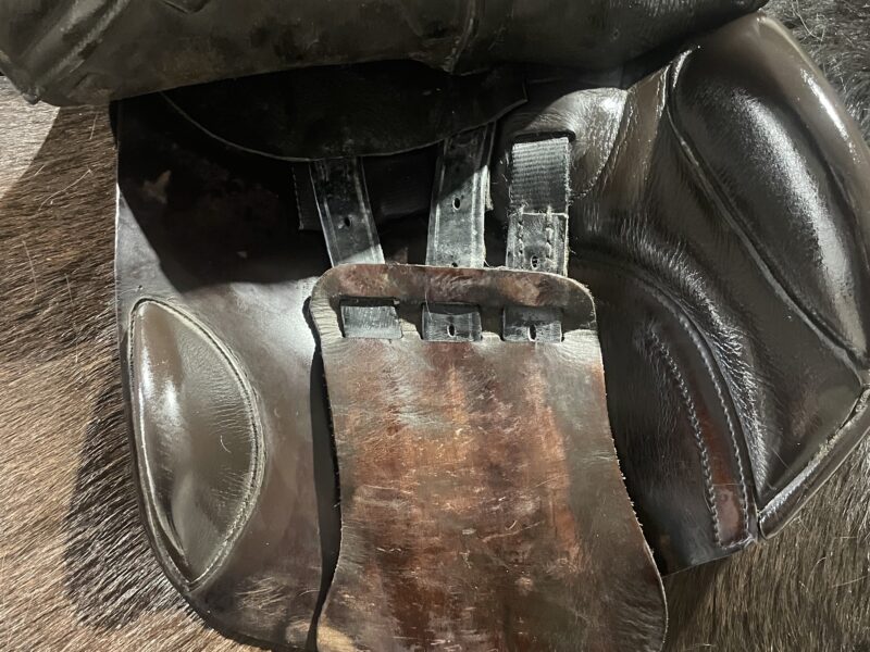 17.5 wide Albion saddle in great condition