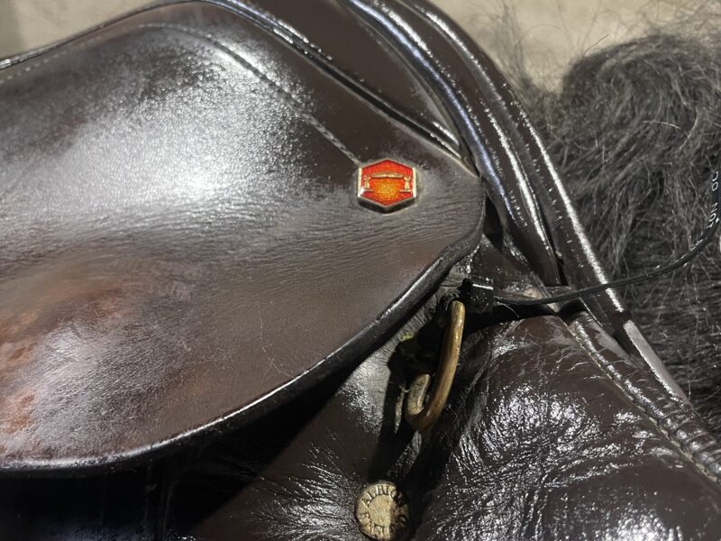 17.5 wide Albion saddle in great condition