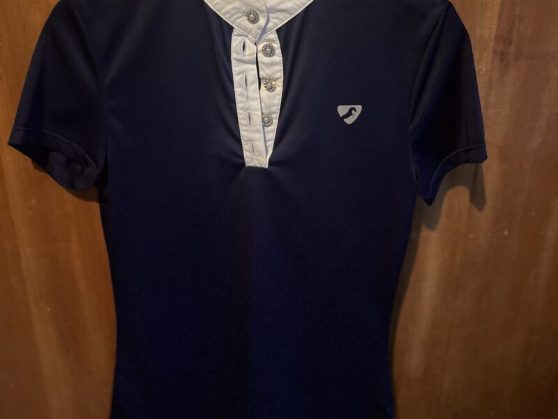 Aubrion women’s show shirt.